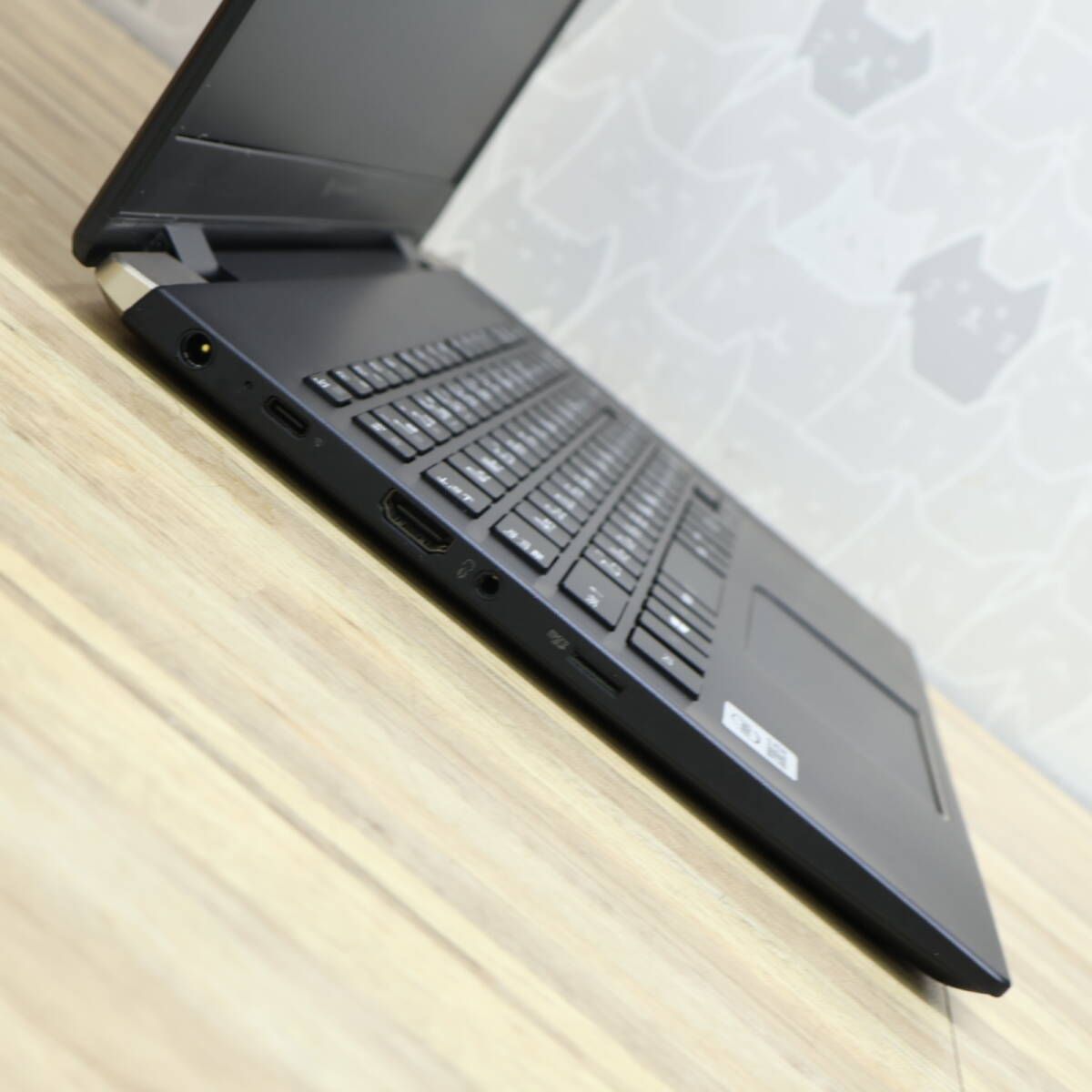 ☆超美品 高性能10世代4コアi5！M.2 NVMeSSD256GB メモリ8GB☆G83/FR