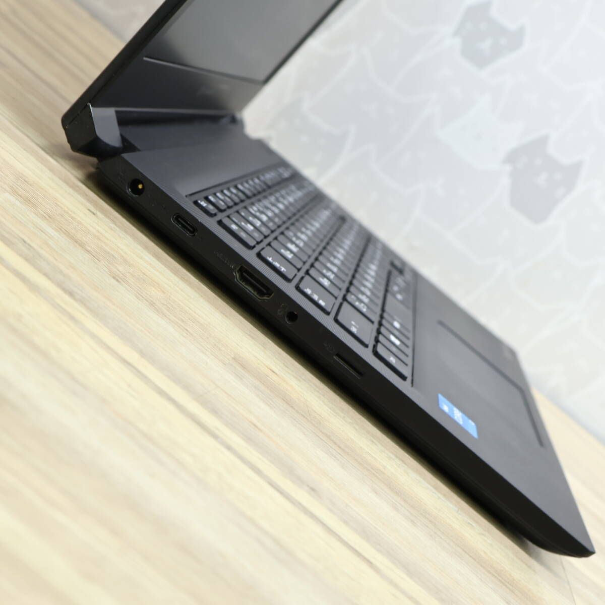 2023年販売モデル☆美品 高性能i3！M.2 NVMeSSD256GB メモリ8GB☆S73