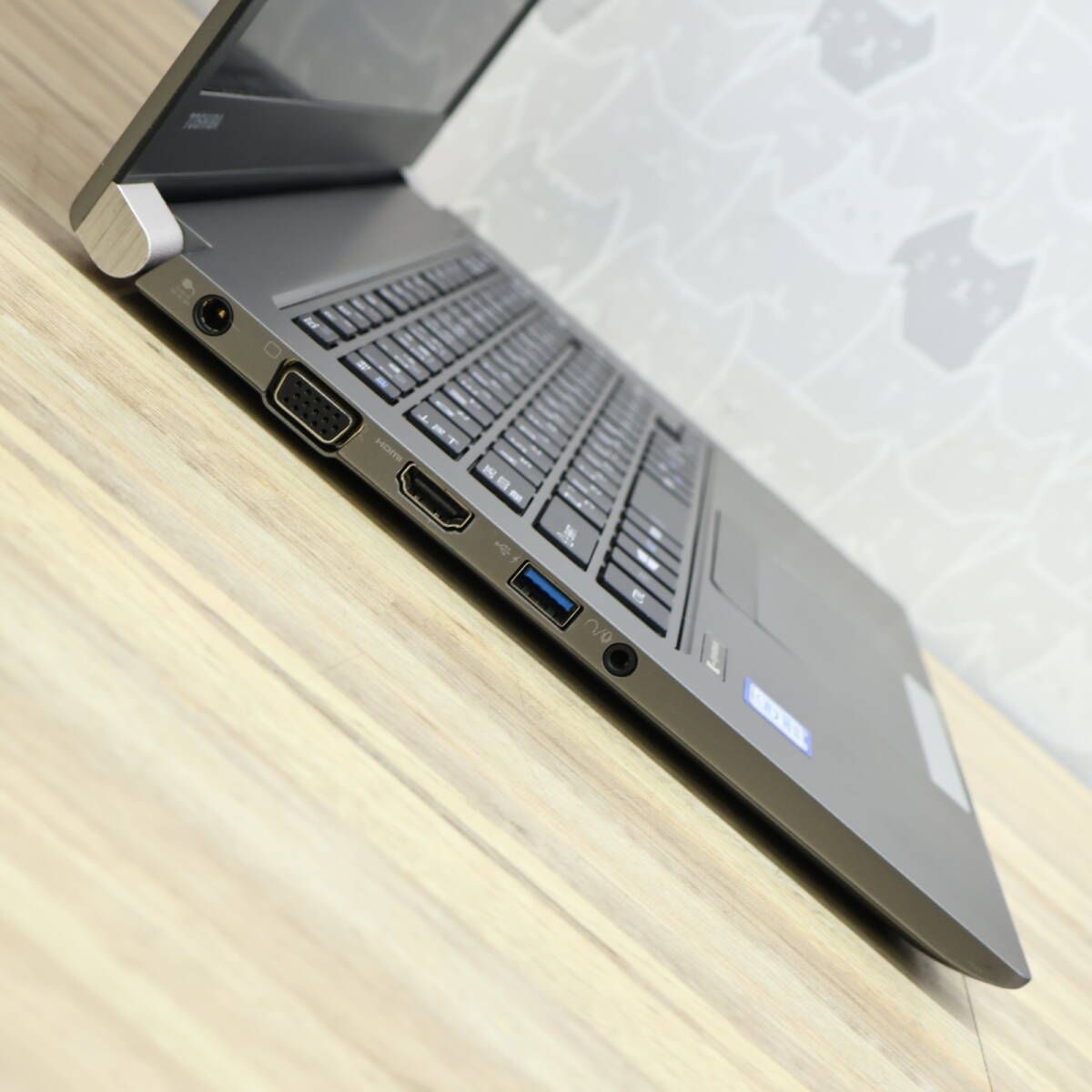 ☆美品 高性能8世代i3！SSD256GB メモリ8GB☆R63/M Core i3-8130U Web