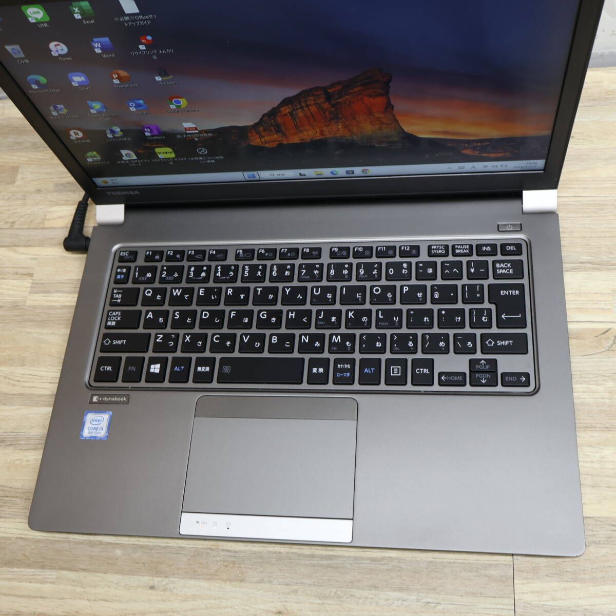 ☆美品 高性能8世代i3！SSD256GB メモリ8GB☆R63/M Core i3-8130U Web