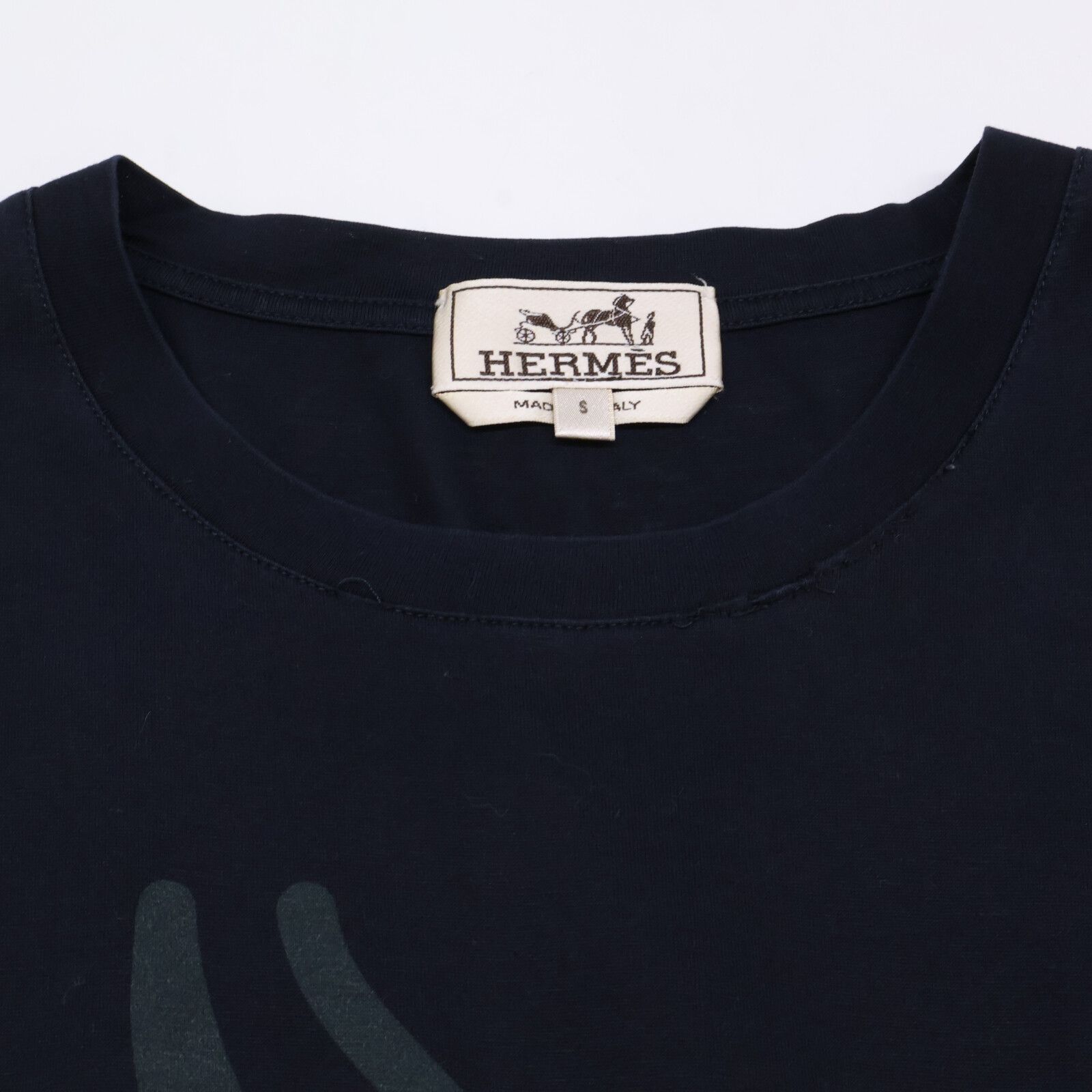 HERMES ネイビー メンズTシャツ M 半袖　人気商品　ドラゴン HERMES ネイビー メンズTシャツ M 半袖 人気商品 ドラゴン