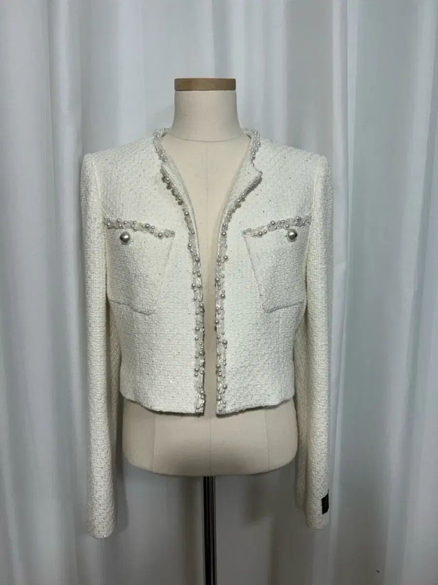 MOJO.S.PHINE モジョエスピン ポケット 変形 ラウンド ショートジャケット クリーム色 -未着用 -