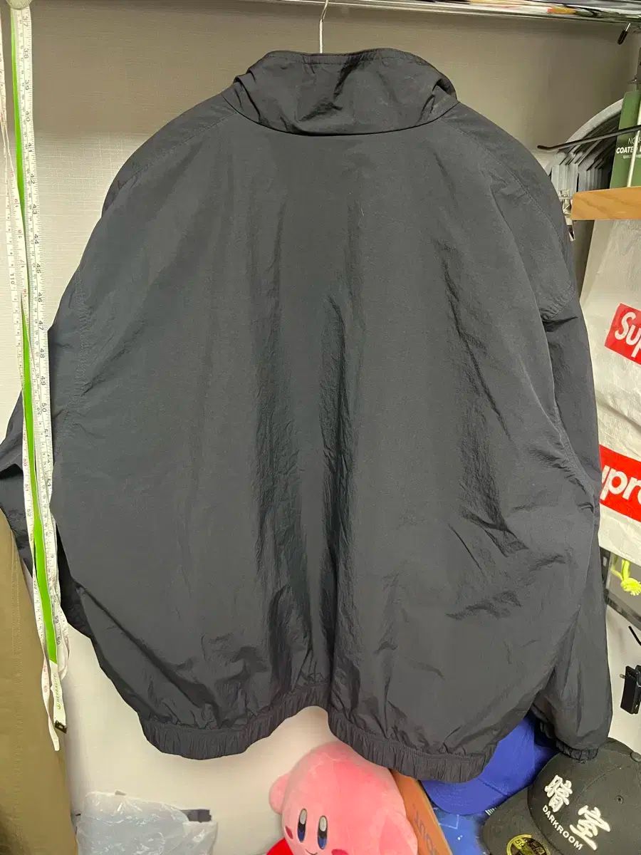 ウィンドブレーカー