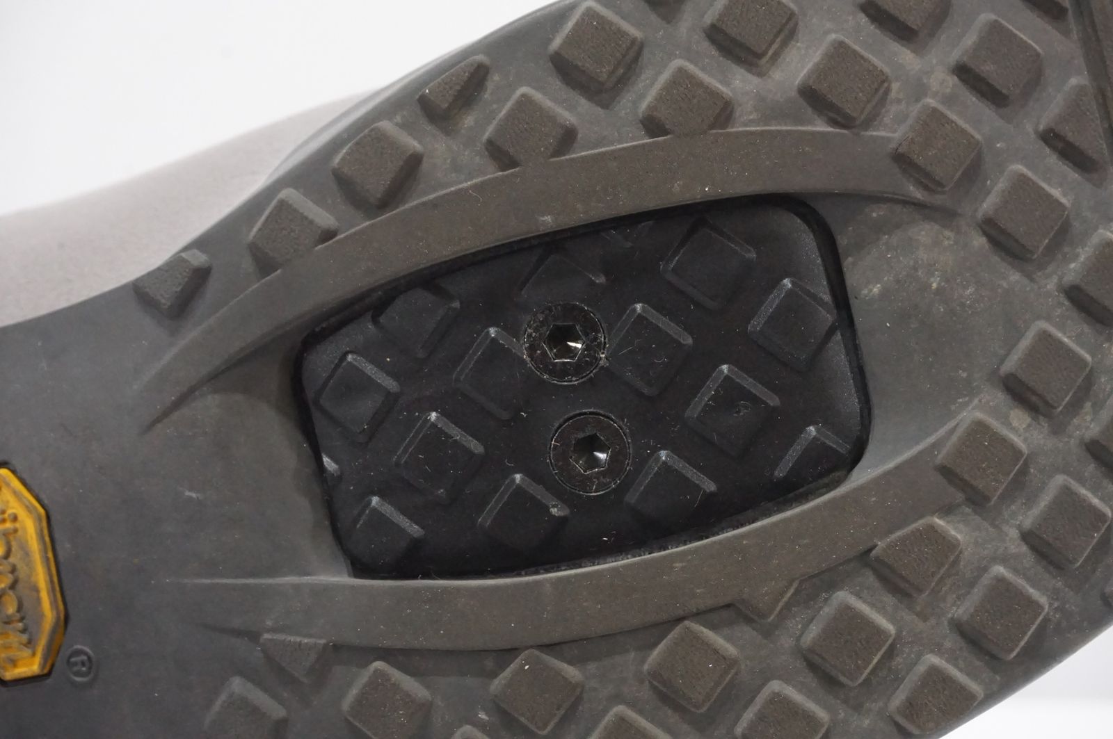 GIRO 「ジロ」 RUMBLE VR 43サイズ シューズ / バイチャリAKIBA店