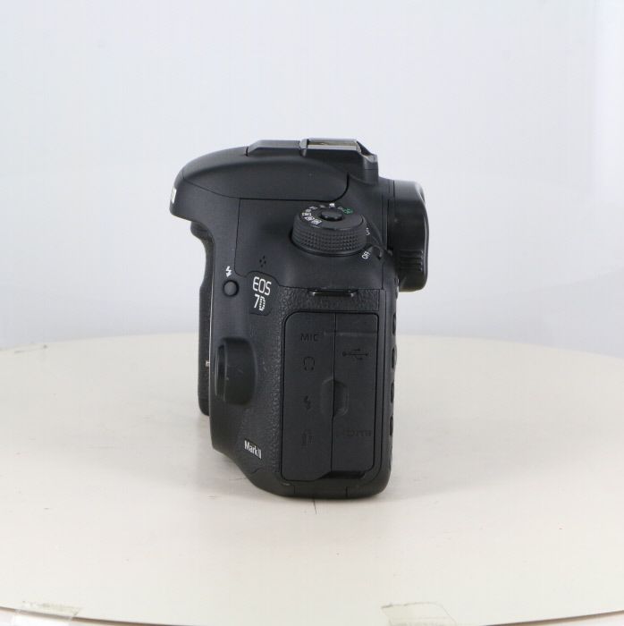 中古】(キヤノン) Canon EOS 7D MARKII ボディ - メルカリ