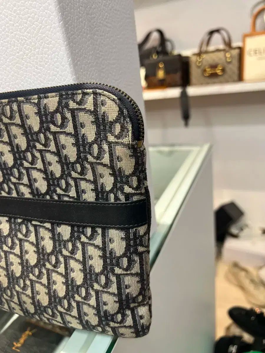 オブリーク トラベル