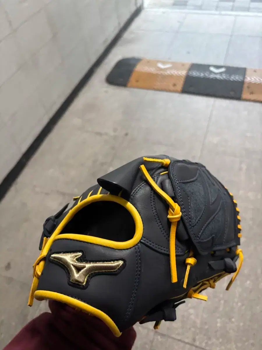 ミズノグローバルエリート投手 オールラウンド野球グローブ