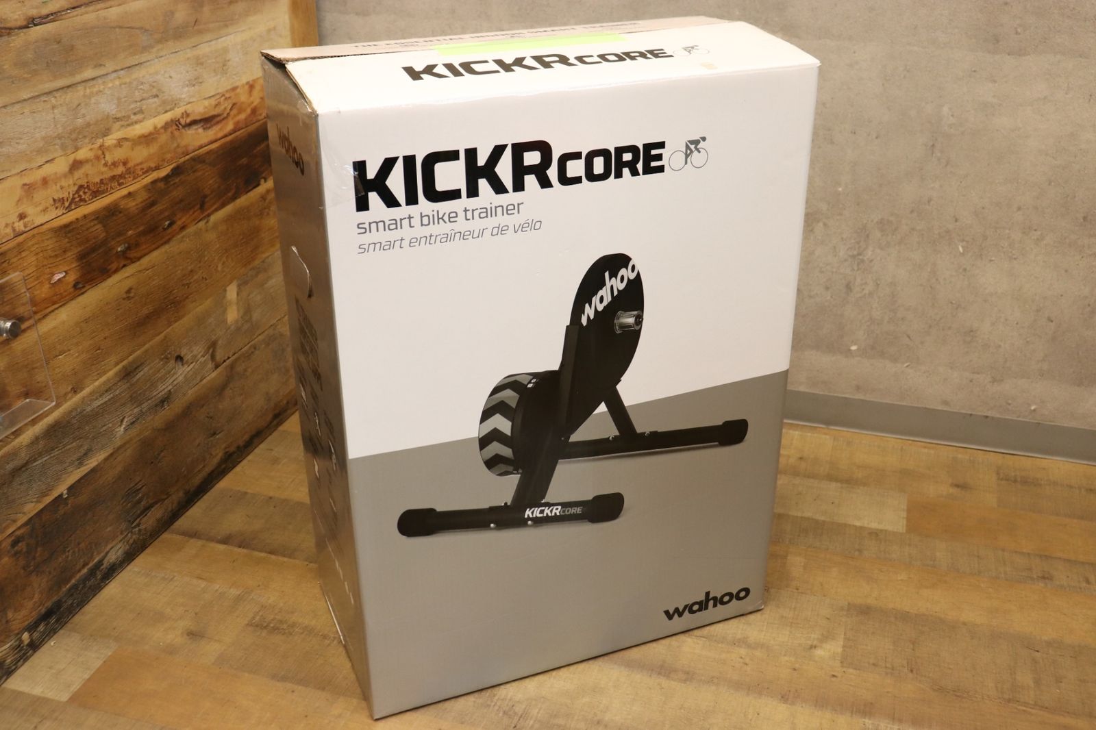 ワフー WAHOO キッカーコア KICKR CORE スマートトレーナー ダイレクトドライブ ローラー台