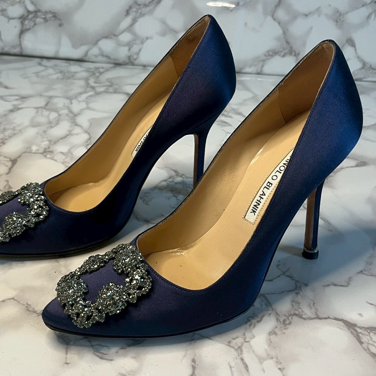 MANOLO BLAHNIK マノロブラニク サテンパンプス 36.5 ビジュー 10cm