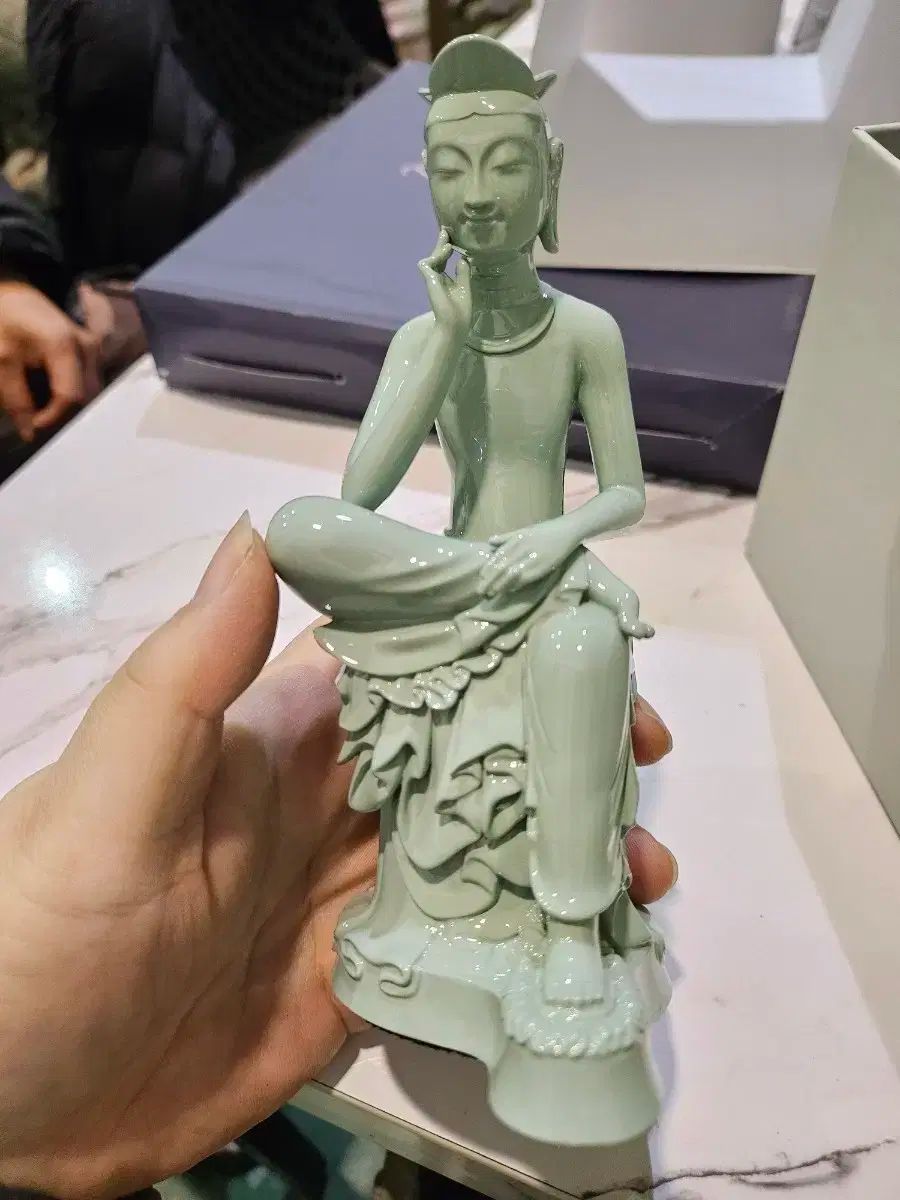 bts 2025 ダルマジュン DALMAJUNG 半跏思惟像 ミニチュア