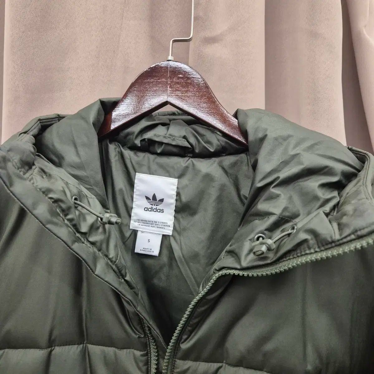 アディダス フード ダウン アウター