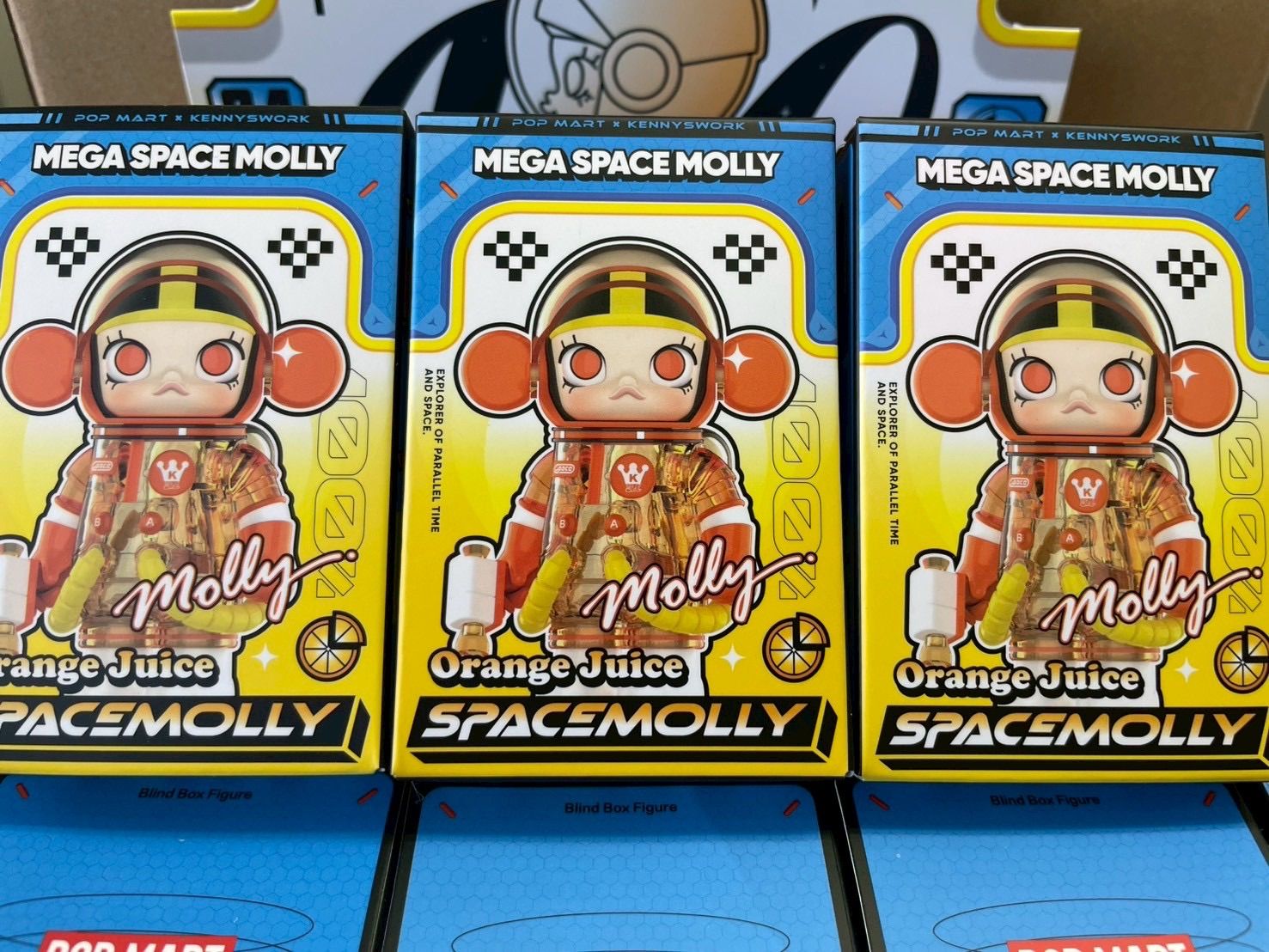 店舗 神戸 1円〜 内未開封 POP MART MEGA SPACE MOLLY 400% SPACE