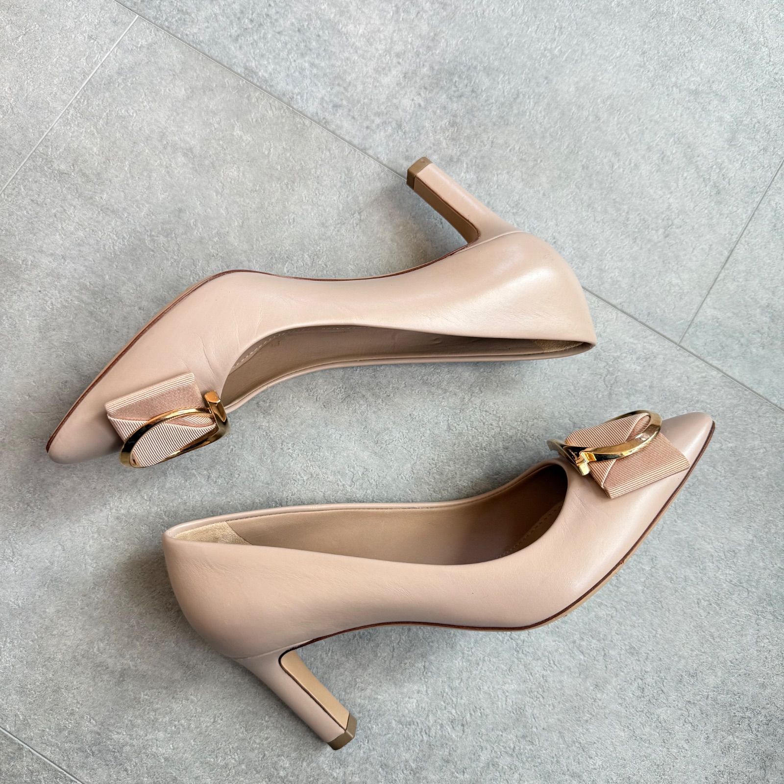 美品 SalvatoreFerragamo サルヴァトーレフェラガモ ガンチーニ