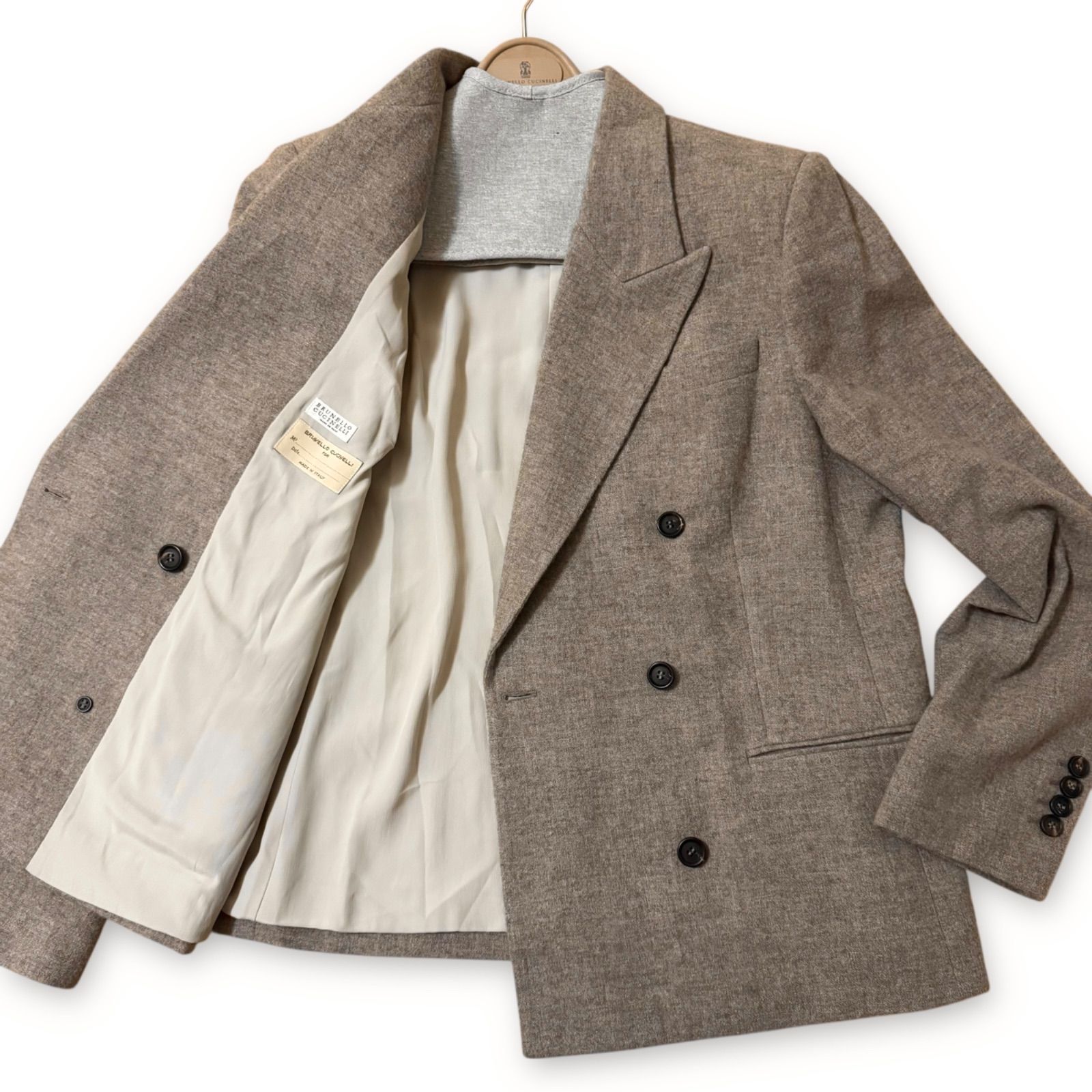 純正ハンガー.カバー付 品 ブルネロクチネリ テーラードジャケット ダブル 楽天市場】BRUNELLO CUCINELLI ブルネロクチネリ ジャケット サイズ:44
