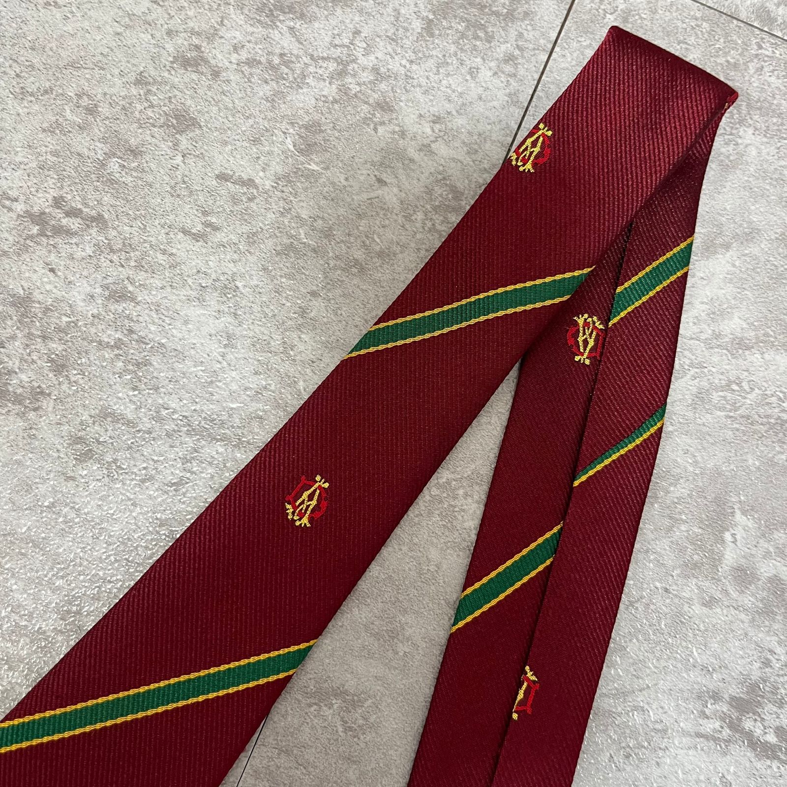 dunhill　ダンヒル　赤　ストライプ　ロゴ入り　シルク dunhill ダンヒル 赤 ストライプ ロゴ入り シルク