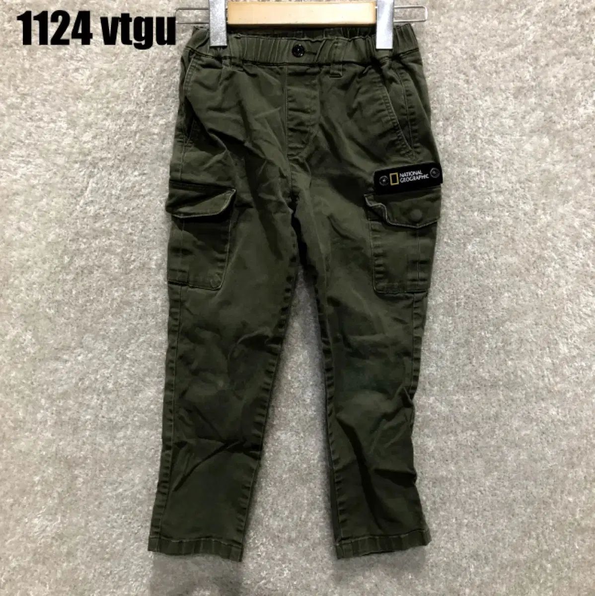 ナショナルジオグラフィック カーゴ ズボン 国防色 キッズ