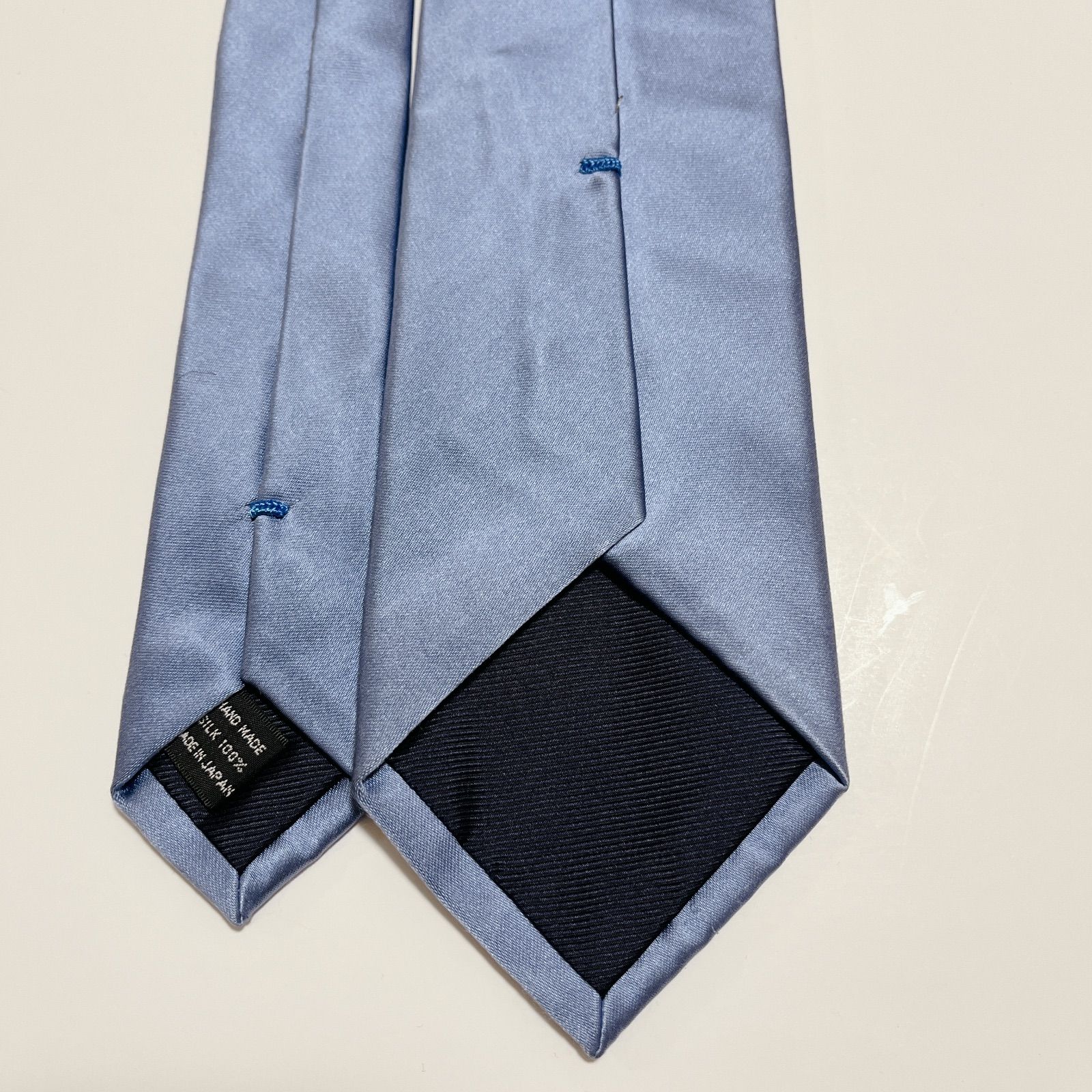 美品 トゥモローランド ネクタイ ハイブランド ソリッドタイ 無地 光沢