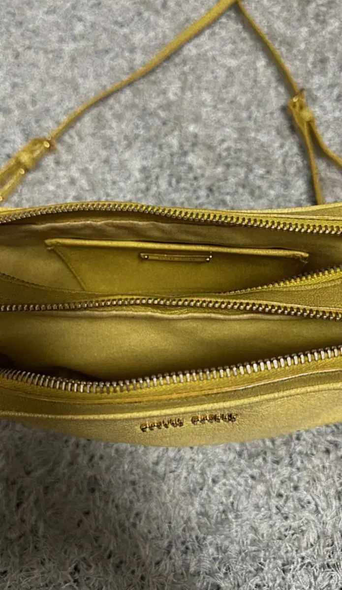  ミュウミュウ ヴィンテージ ミニ クロスバッグ メッセンジャーバッグ ショルダーバッグ