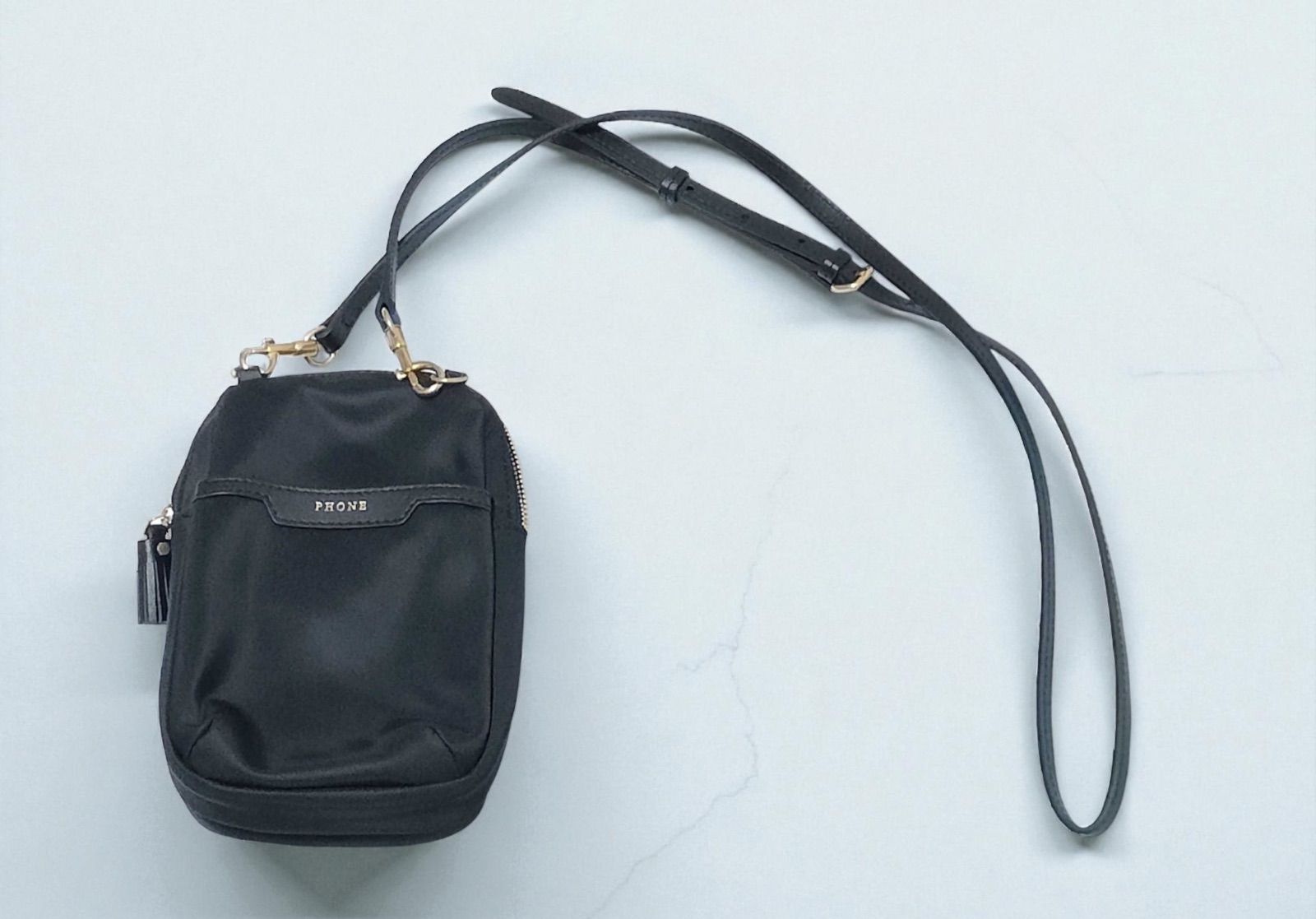 アニヤハインドマーチ クロスボディ