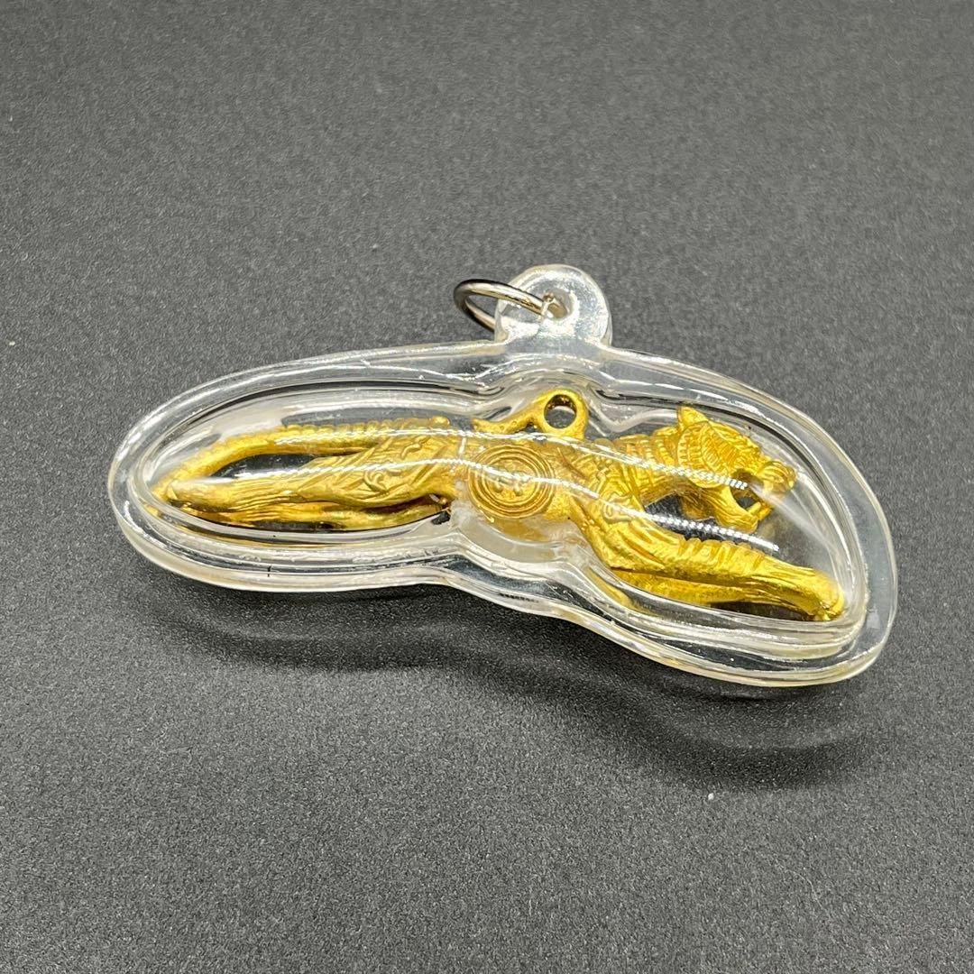 プラクルアン ゴールド タイガー フライング 虎 飛ぶ虎 お守り 守護