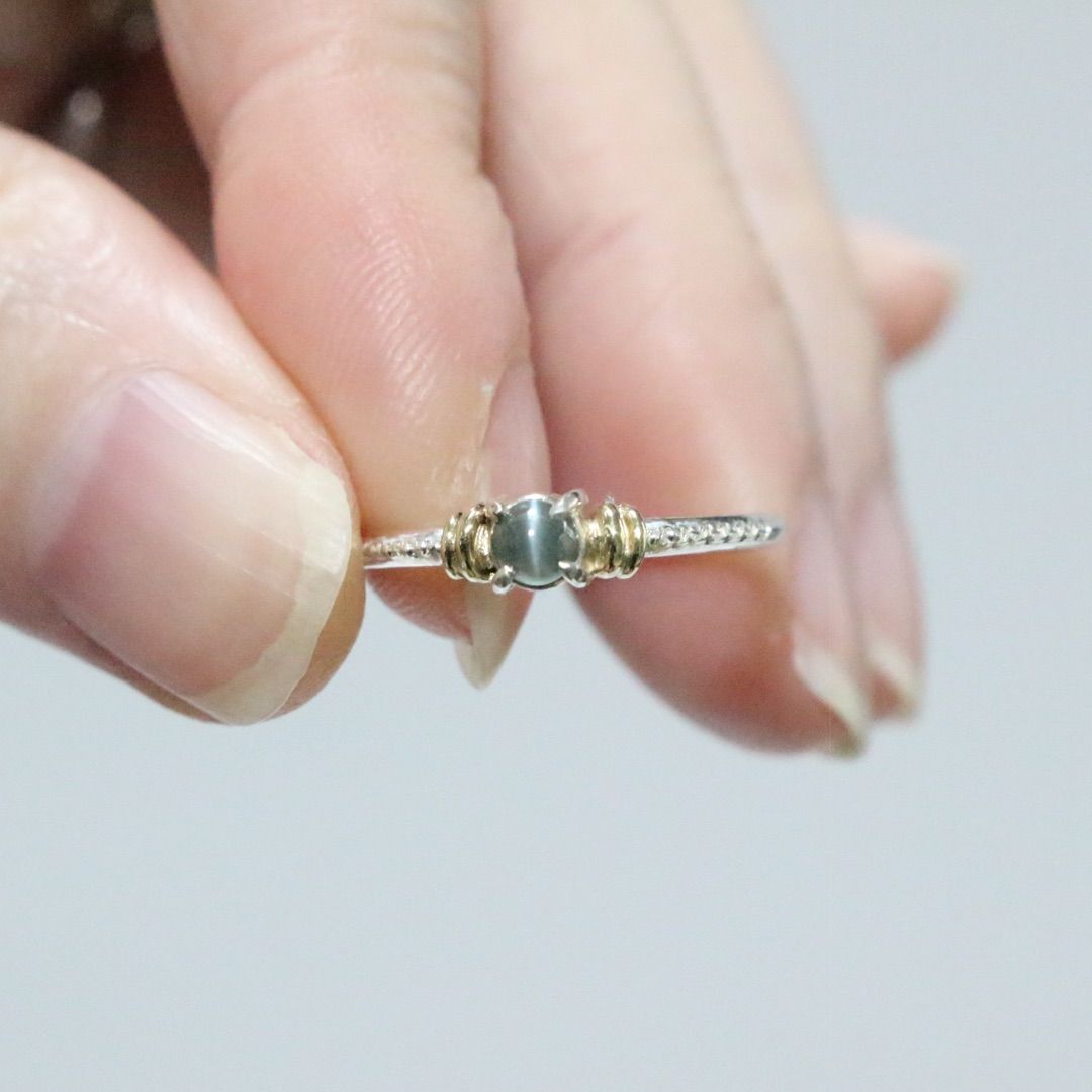 アレキサンドライトキャッツアイのK10YG小ワッカWミル打ちシルバーリング10号 アレキサンドライトキャッツアイのK10YG小ワッカWミル打ちシルバー