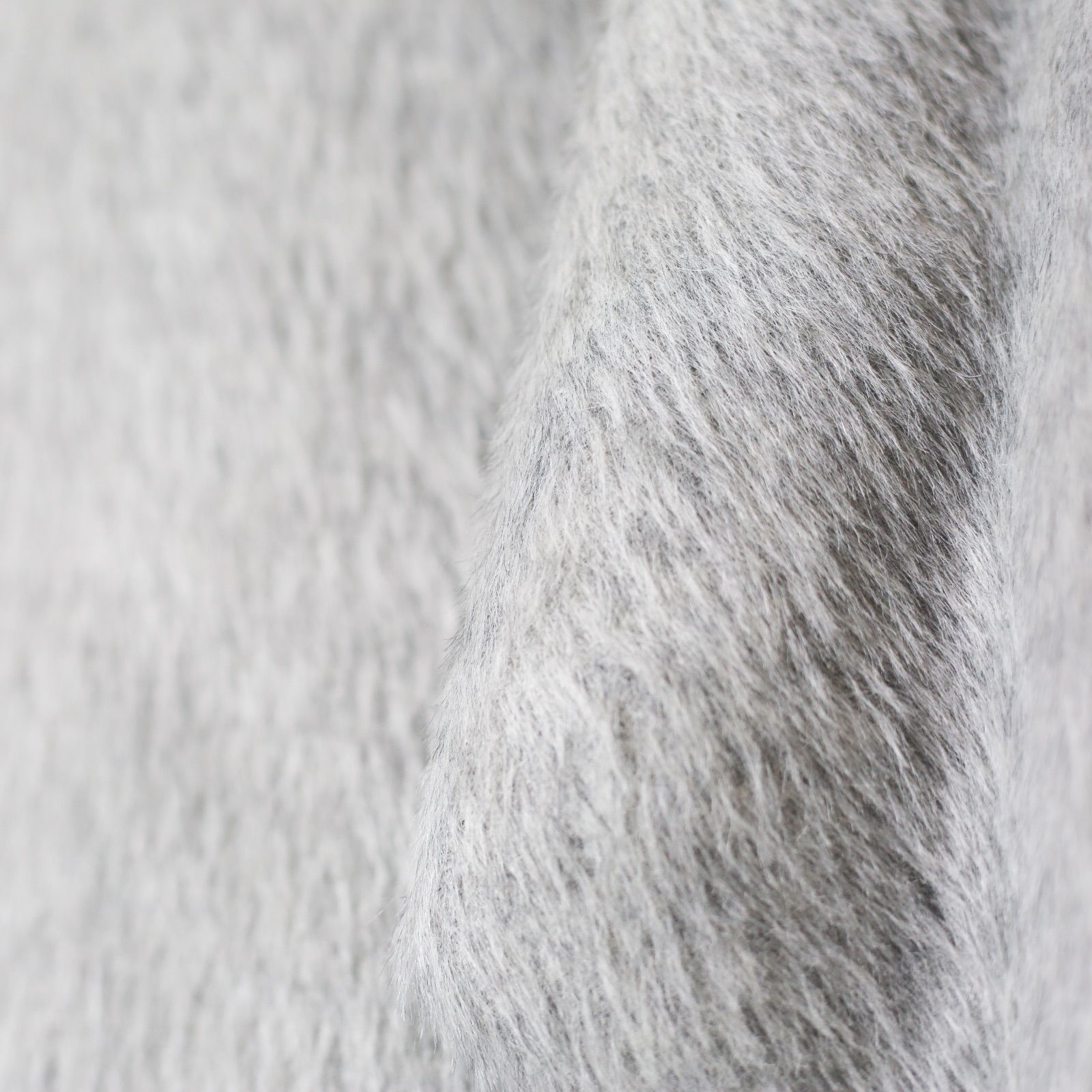  着物コート ライトグレー 着物 和装 防寒 冬用 スーリー アルパカ ウール へちま衿 フリーサイズ C-4 その他 着物 浴衣