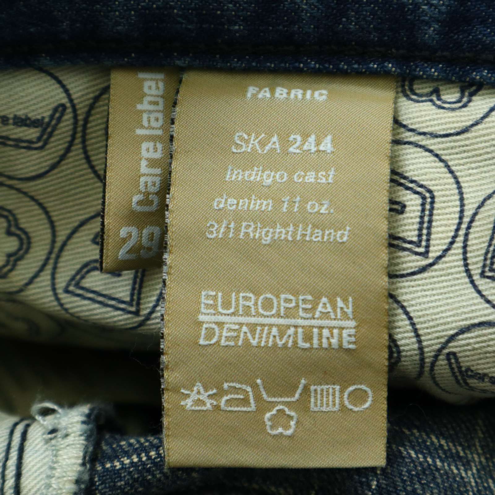 イタリア製☆ Care label ケアレーベル tight 202 USED加工 