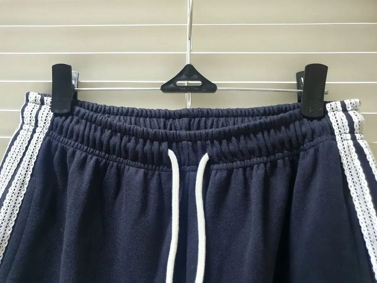 ハイクオリティ レース トラック ワイド トレーニングパンツ ダークネイビー