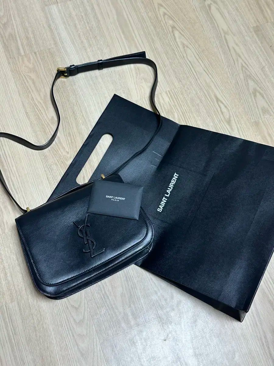 サンローラン スポンティニ サッチェルバッグ