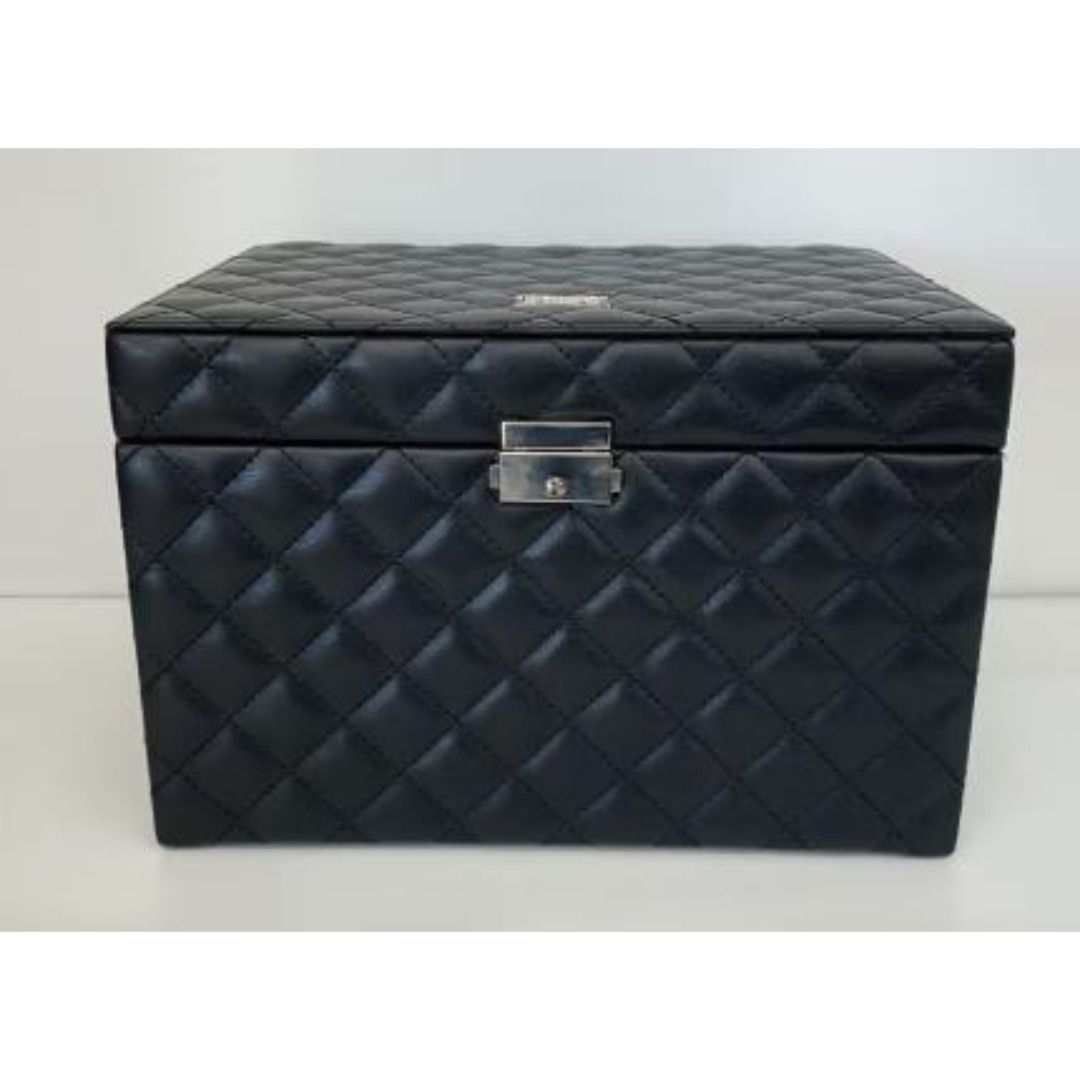 Darich 最高ランクVVIP会員様限定 キルティングジュエリーBOX - メルカリ