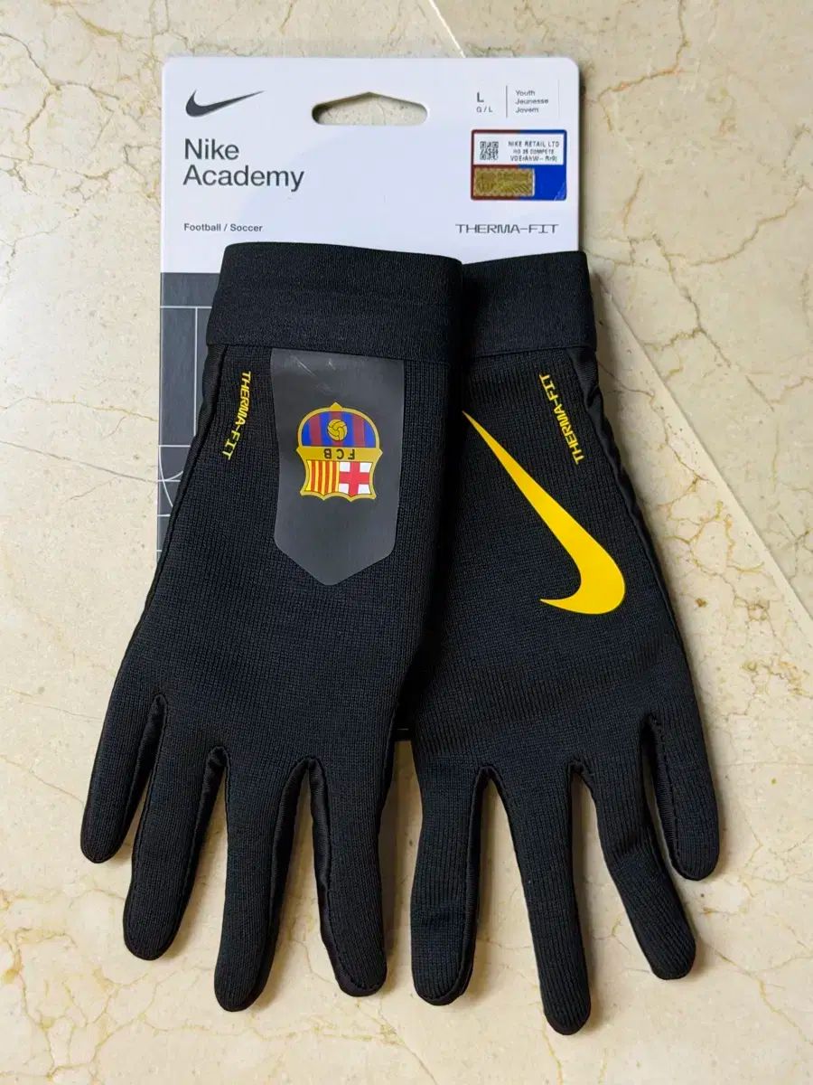 U 少年アイ用FCバルセロナ サッカー 手袋 Lサイズ
