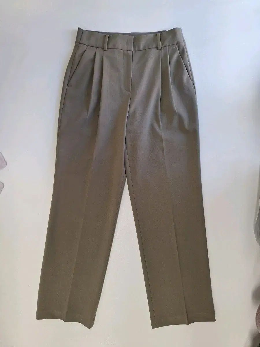 ハンサムタイム ピンタック スラックス