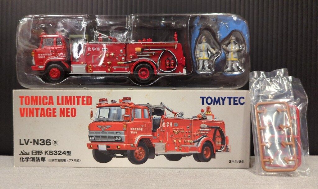 トミーテック TOMICA LIMITED VINTAGE NEO 日野 KB324型 化学消防車