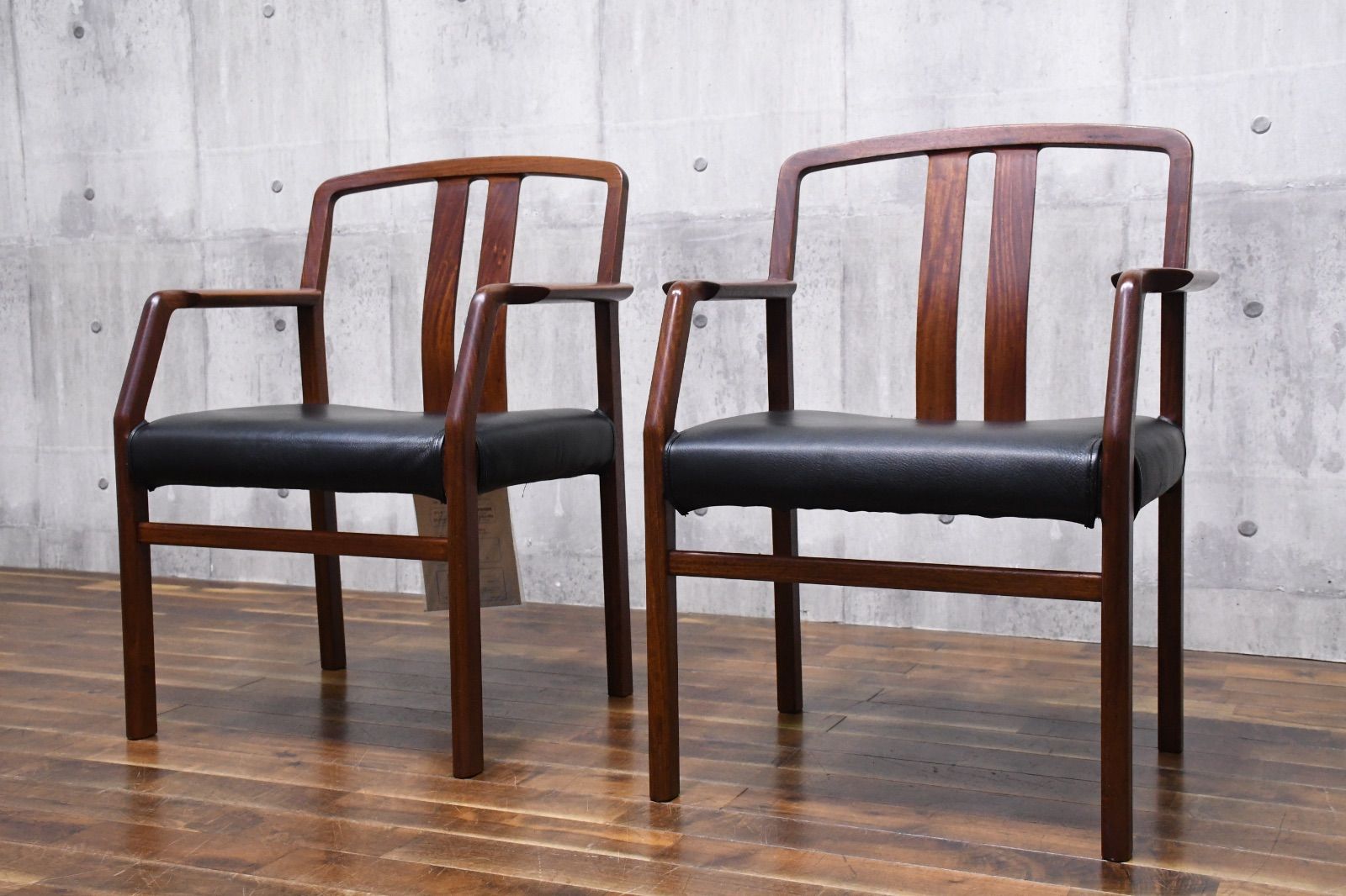 EKC23 カリモク karimoku 最高級 ビベンテ アームチェア 2脚セット