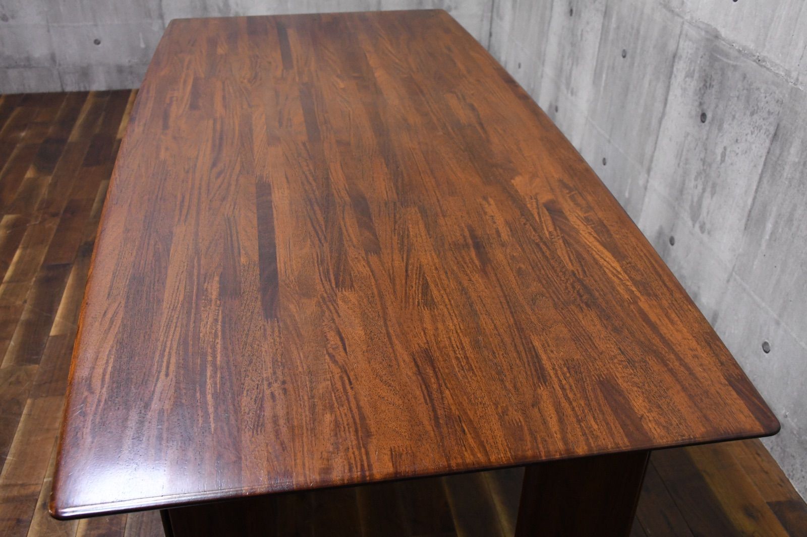 EKC25 カリモク karimoku 最上位シリーズ ビベンテ ダイニングテーブル