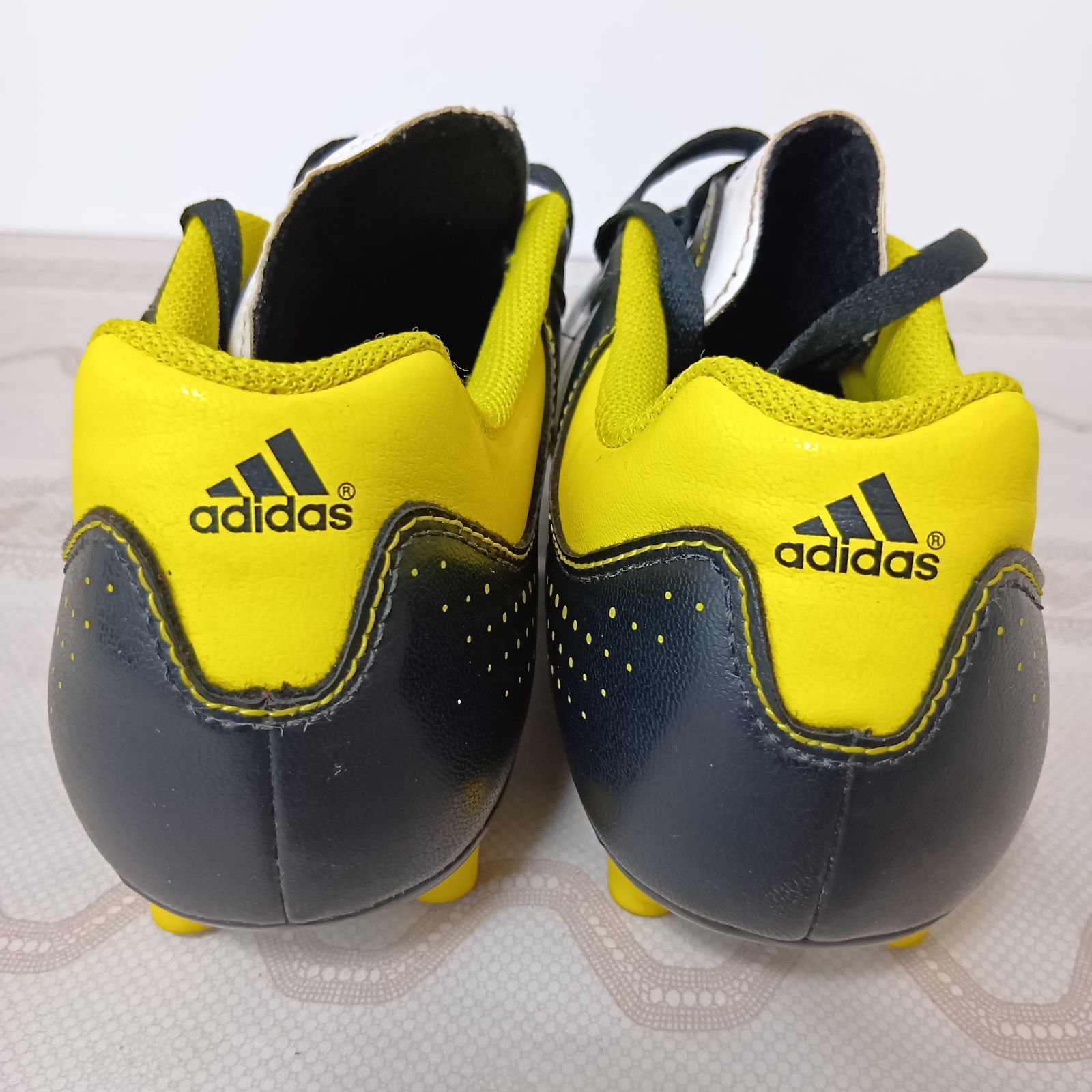 adidas 11pro サッカーシューズ 黒/黄 【公式通販】