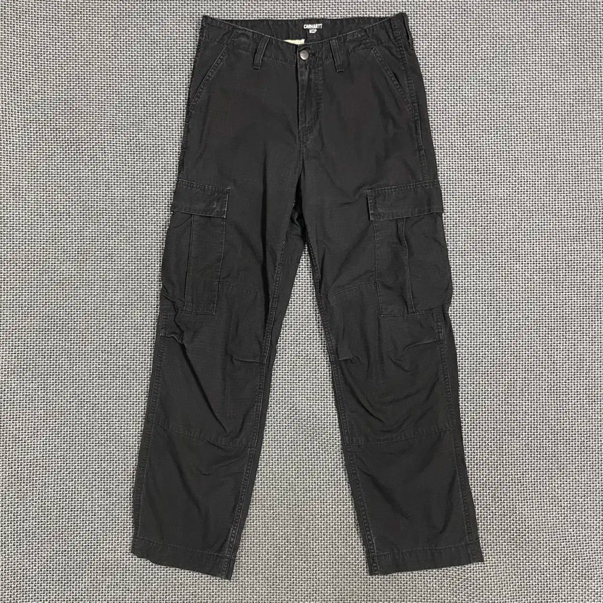 Carhartt WIP ブラック カーゴ パンツ
