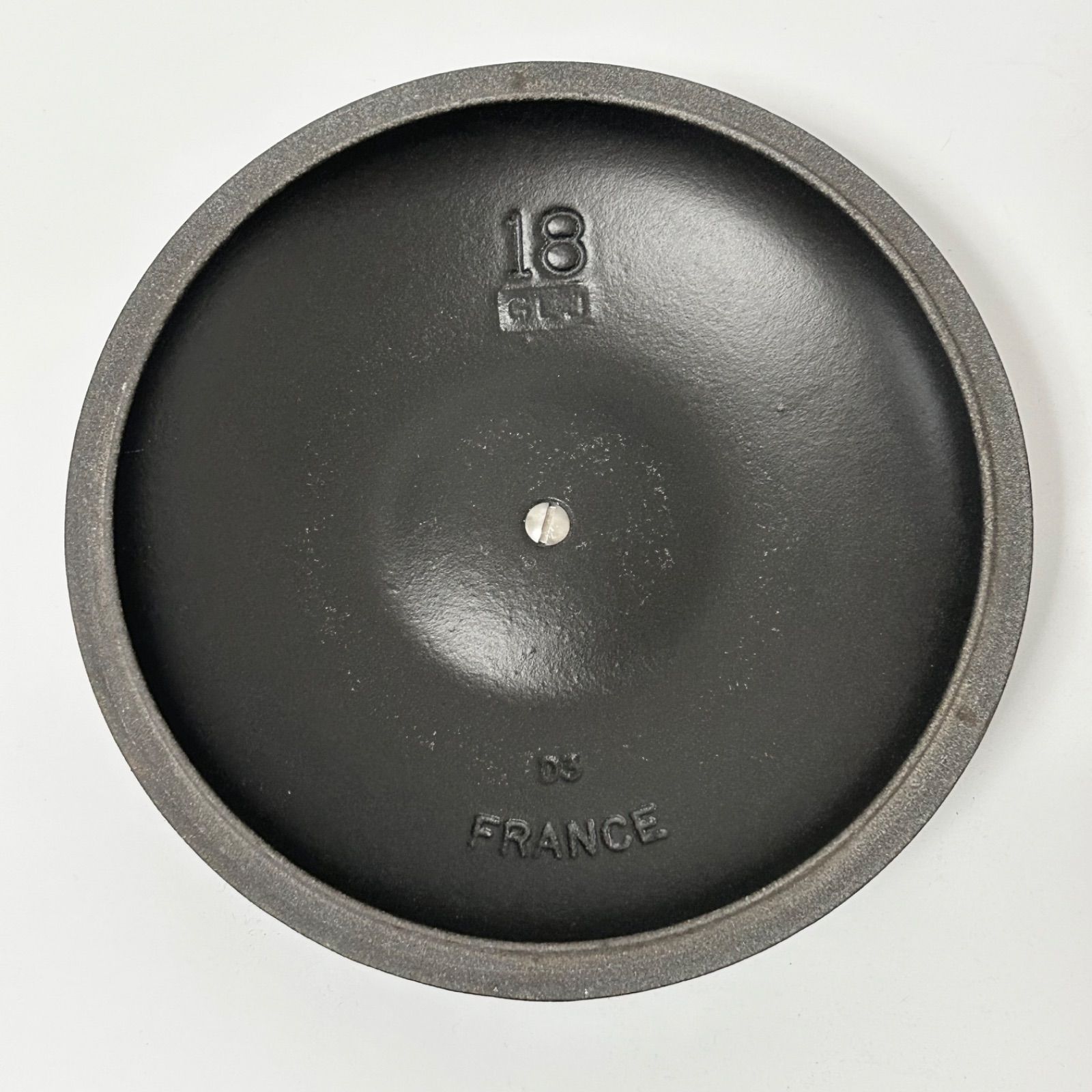 【美品】LE CREUSET　ココット エブリィ　マットブラック　18cm ル・クルーゼ ココット・エブリィ 18cm 鋳物 ホーロー 鍋 両手鍋 ガス