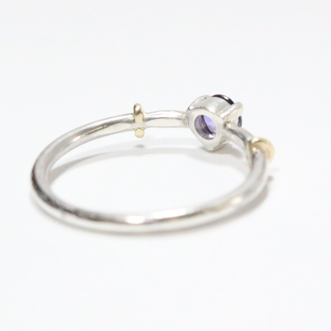 魅惑のパープルとブルーが融合するサファイアK10小ワッカシルバーリング10号 魅惑のパープルとブルーが融合するサファイアK10小ワッカシルバー