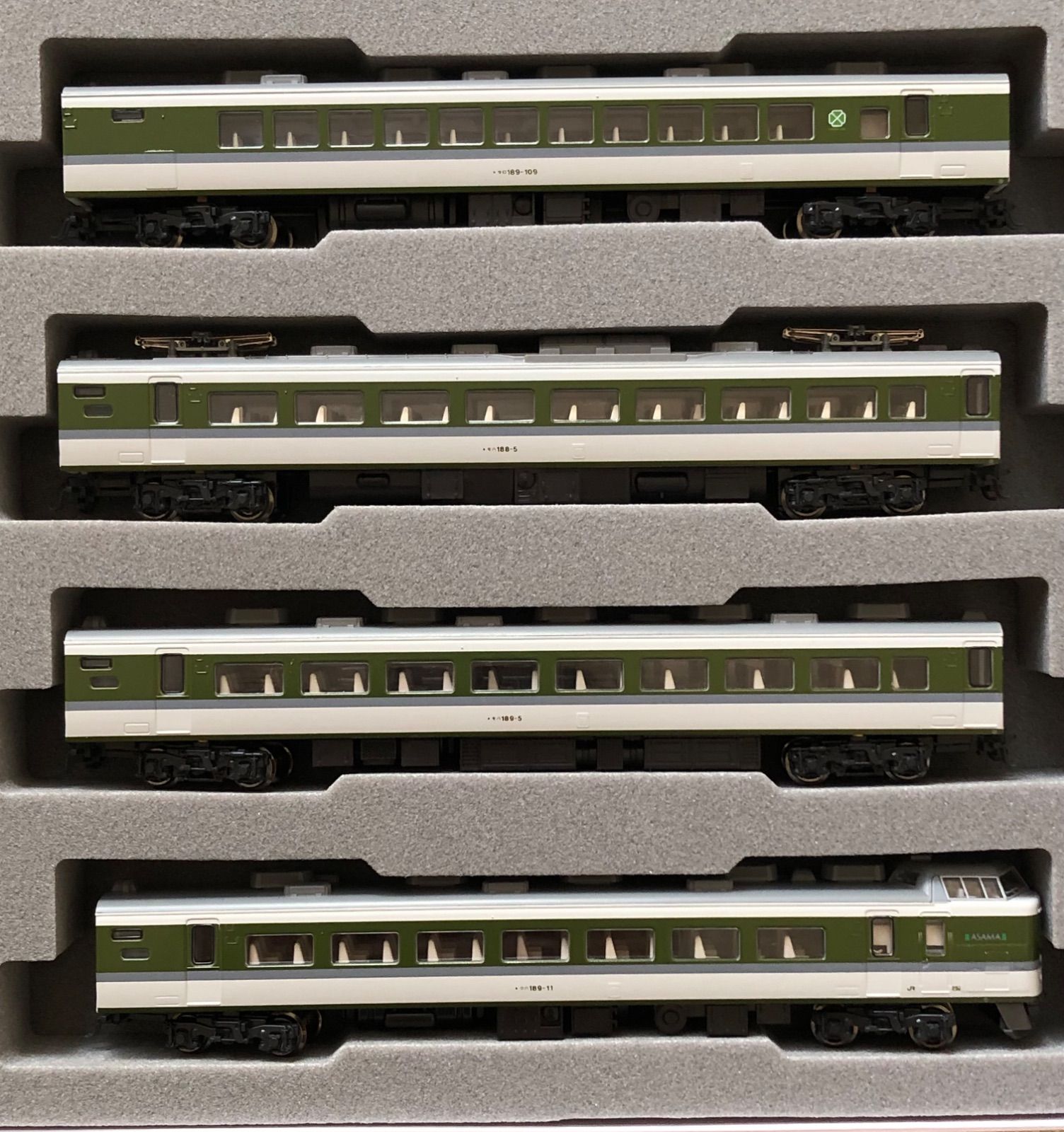 189系「グレードアップあさま」7両基本セット、4両増結セット KATO