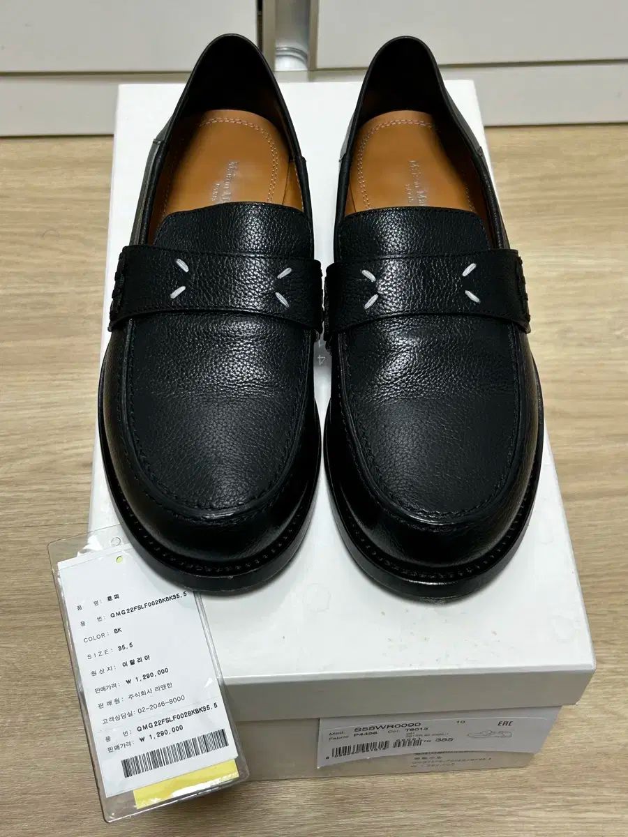 新品!PRADA~プラダ ショートブーツ 極上カーフ ポインテッドトゥ22.5