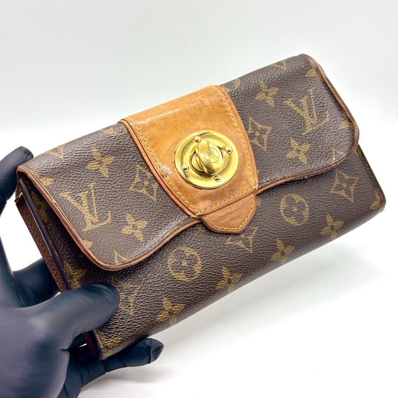 時を纏う品格】 LOUIS VUITTON ルイヴィトン 長財布 ポルトフォイユ