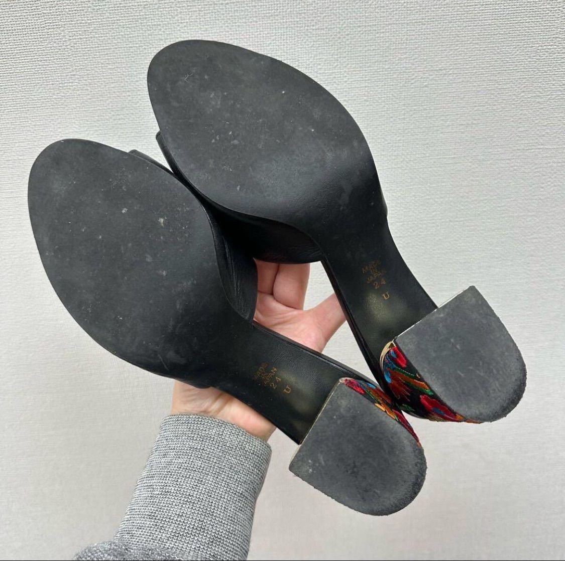 DIANA ダイアナ ヒール 刺繍 サンダル ミュール ブラック 系 サイズ 24