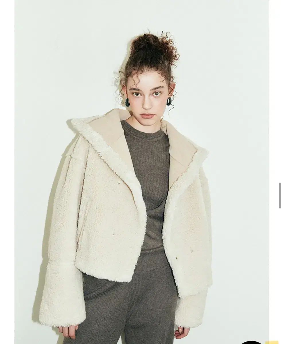 RAIVE レイブ リバーシブル ムートン ベージュ