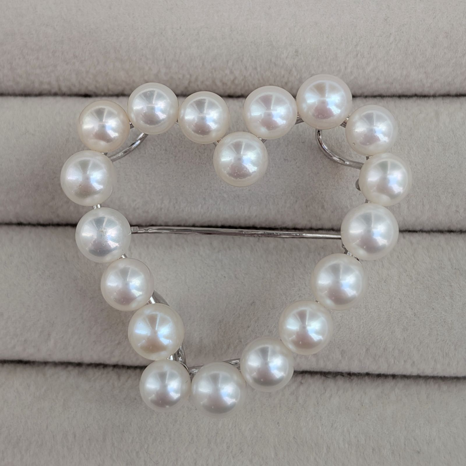 淡水パール ハート ブローチ 淡水真珠 良質な珠 チェーンを通してネックレスにも シルバー 5.5 mm