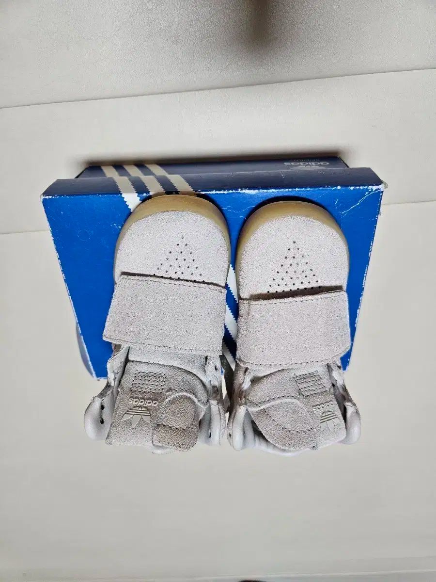 アディダス ユア YOOA 用 ベルクロ スニーカー