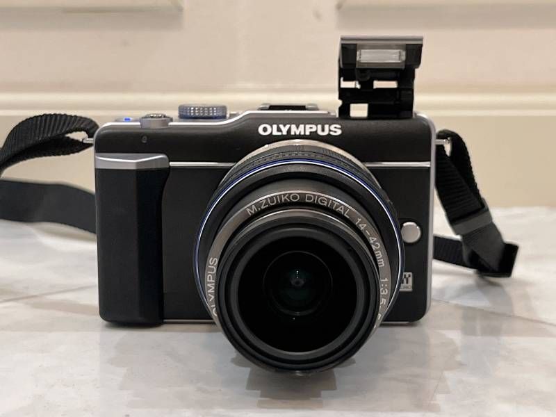 OLYMPUS PEN E-PL1 ミラーレス一眼 ブラック M.ZUIKO DIGITAL レンズ
