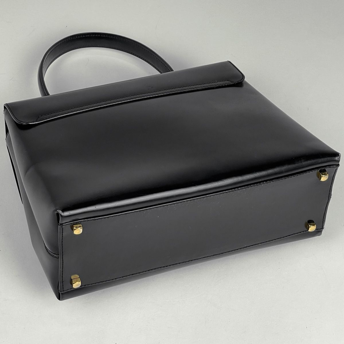 サルヴァトーレフェラガモ Salvatore Ferragamo ガンチーニ