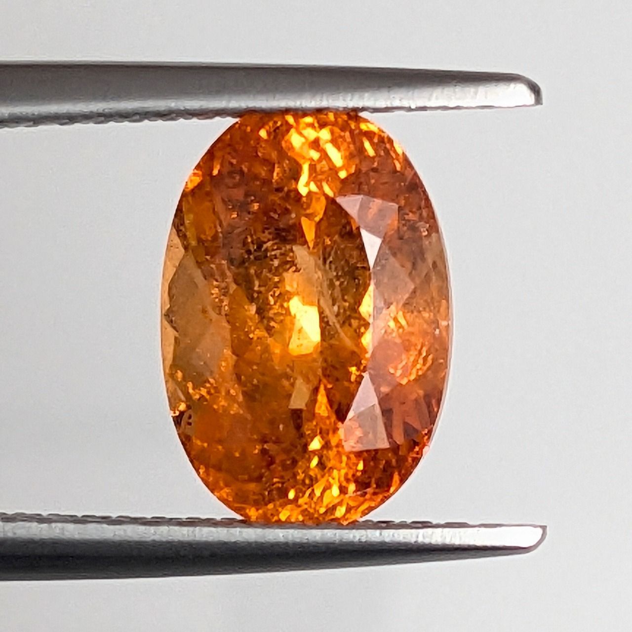 ファンタオレンジスペサタイトガーネット タンザニア産 3.68 ct