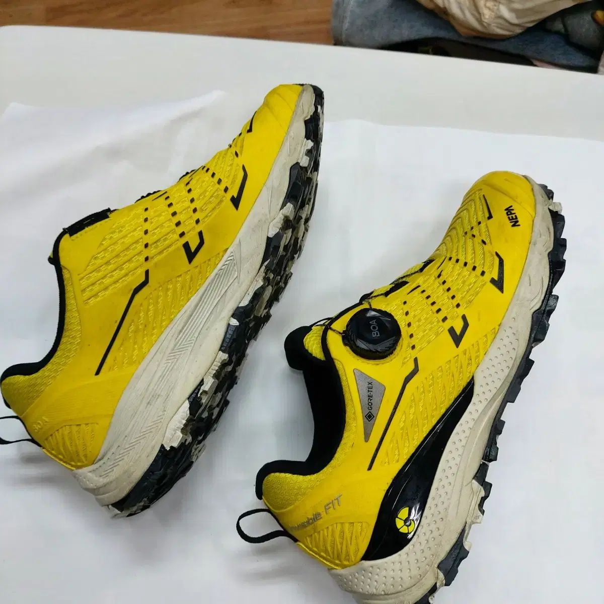 トレッキングシューズ メンズ